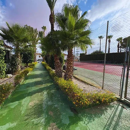 Appartement Maxx - Bright And Stylish With Pool Access, Jardin