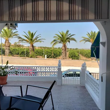 Maxx - Bright And Stylish With Pool Access, Jardin *