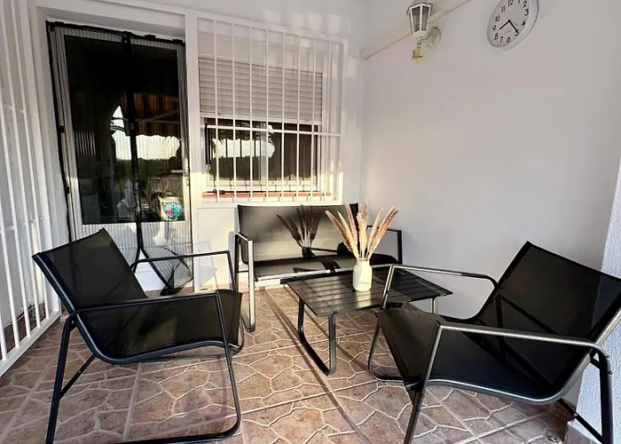 Appartement Maxx - Bright And Stylish With Pool Access, Jardin