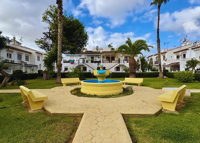 Appartement Maxx - Bright And Stylish With Pool Access, Jardin Torrevieja