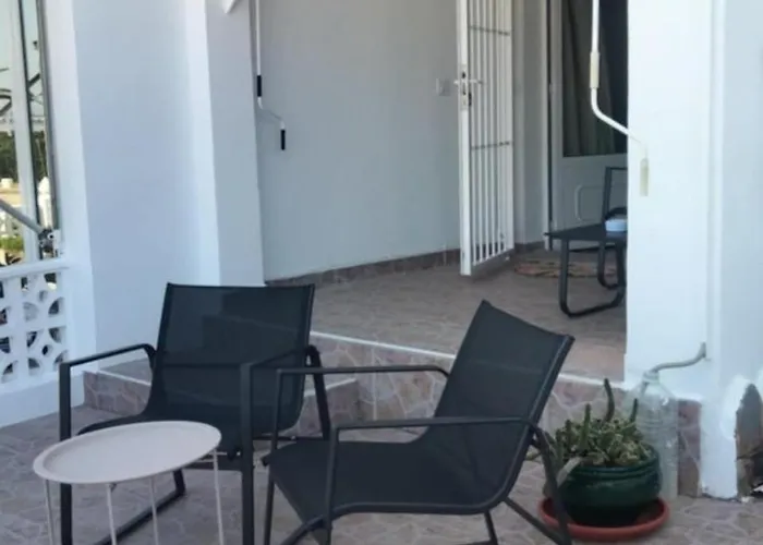 Appartement Maxx - Bright And Stylish With Pool Access, Jardin Torrevieja