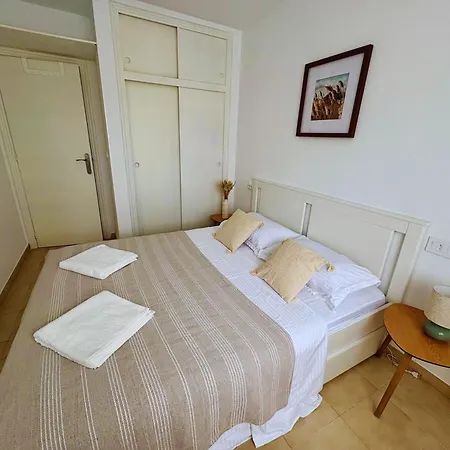 Maxx - Bright And Stylish With Pool Access, Jardin Torrevieja