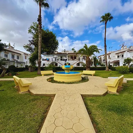 Apartment Maxx - Bright And Stylish With Pool Access, Jardin Torrevieja